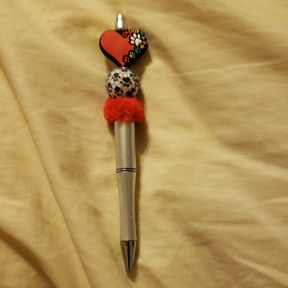 New Handmade Red Heart with Paw Prints Focal Bead Beaded Pen